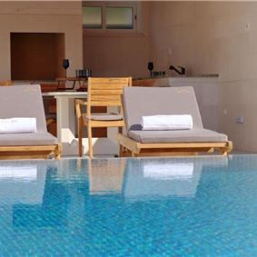 6 Bedroom Beachfront Villa with Heated Pool near Vela Luka on Korcula Island, Sleep 12